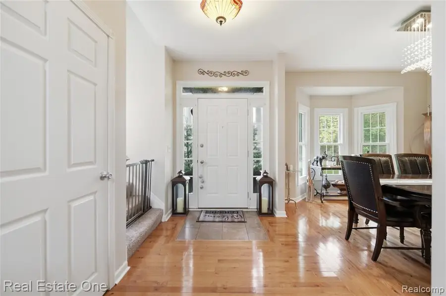5361 Universe, Howell, MI 48843 - #3
