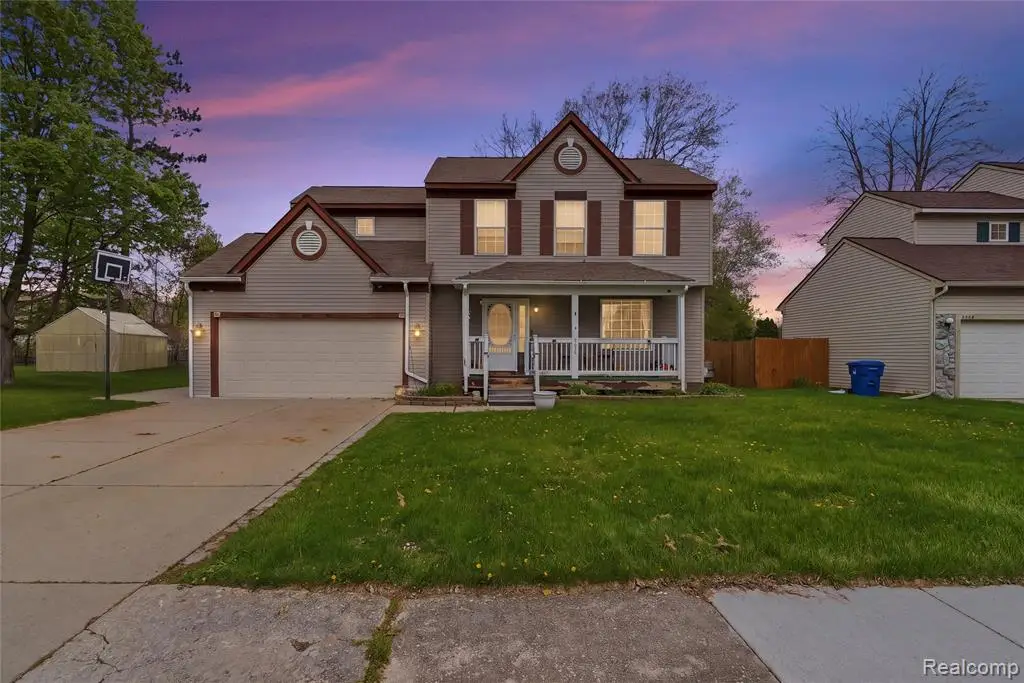 2916 Keeley, Waterford, MI 48328 - #1