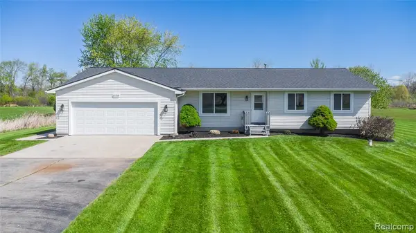 3104 W Baldwin, Grand Blanc, MI 48439