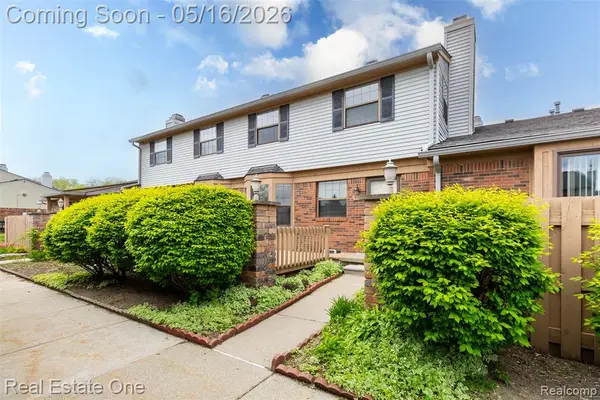 1891 Vine Way #33, Canton, MI 48188