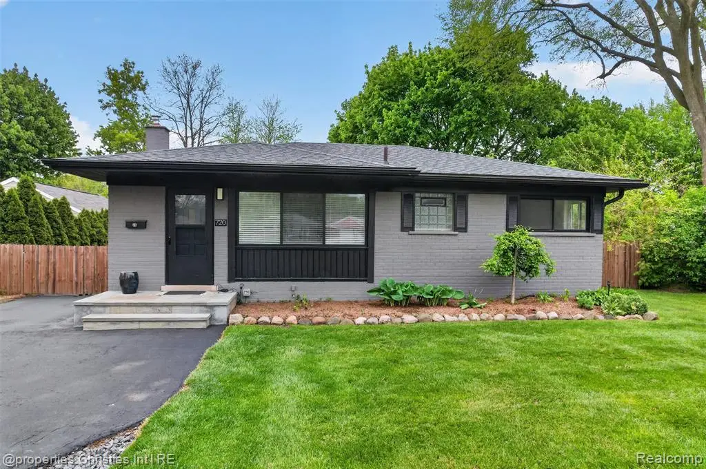 720 Manordale, Milford, MI 48381 - #1