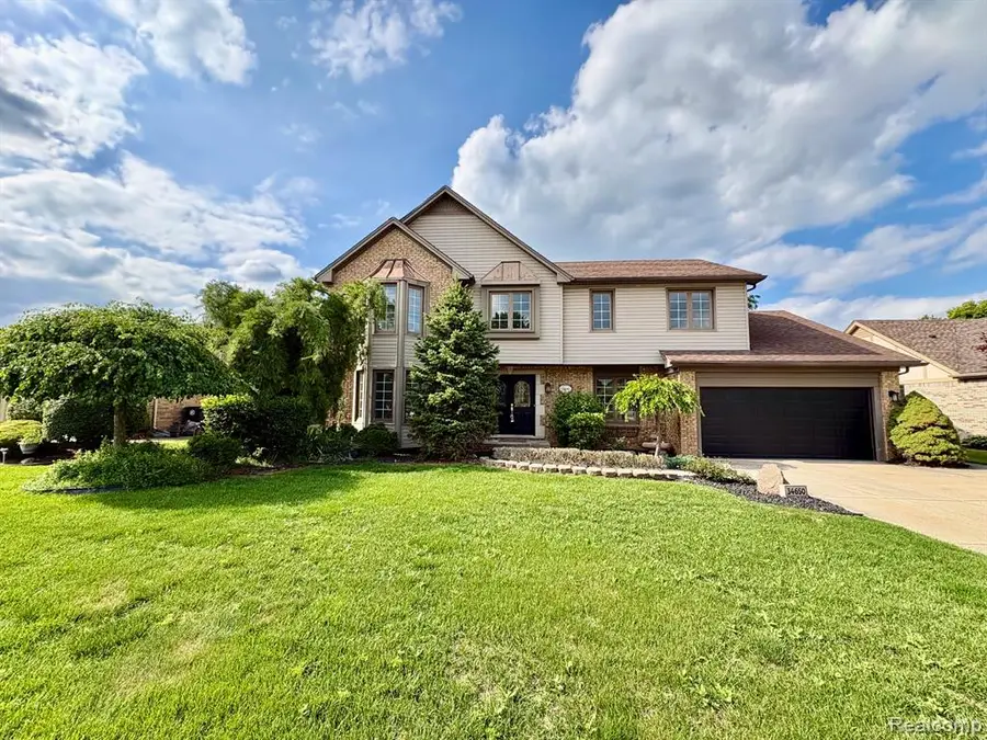 34650 Fairfax, Livonia, MI 48152 - #2