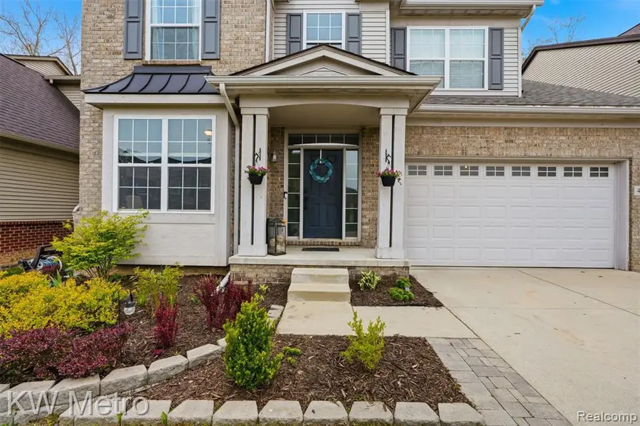 4953 W Stonegate, Lake Orion, MI 48359 - #3