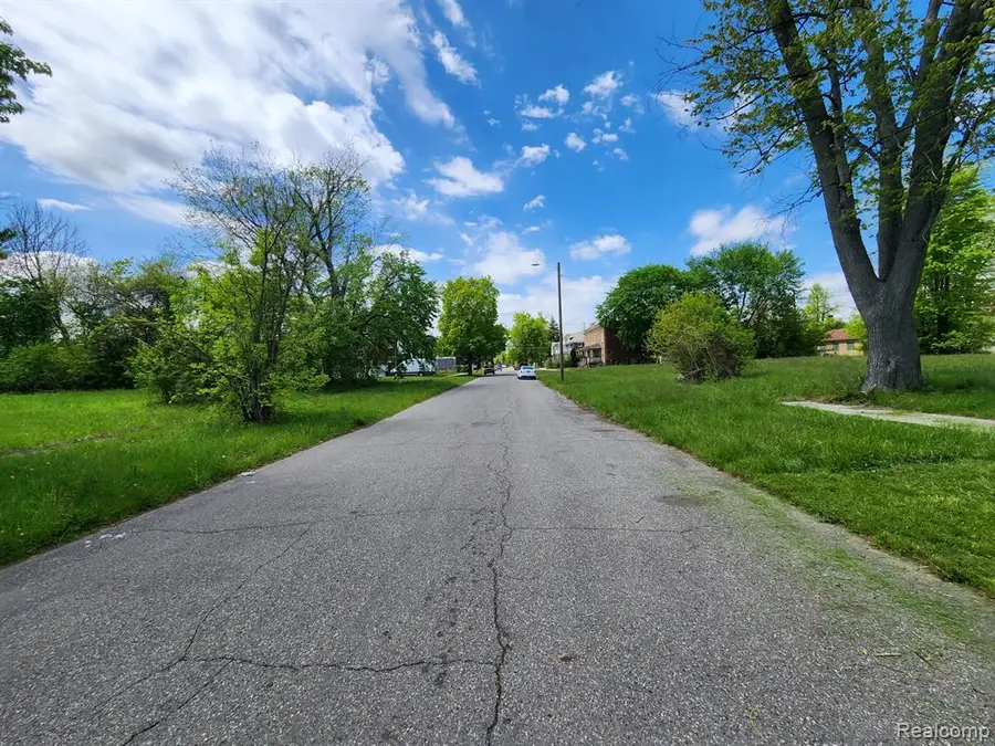 570 Westminster, Detroit, MI 48202 - #2
