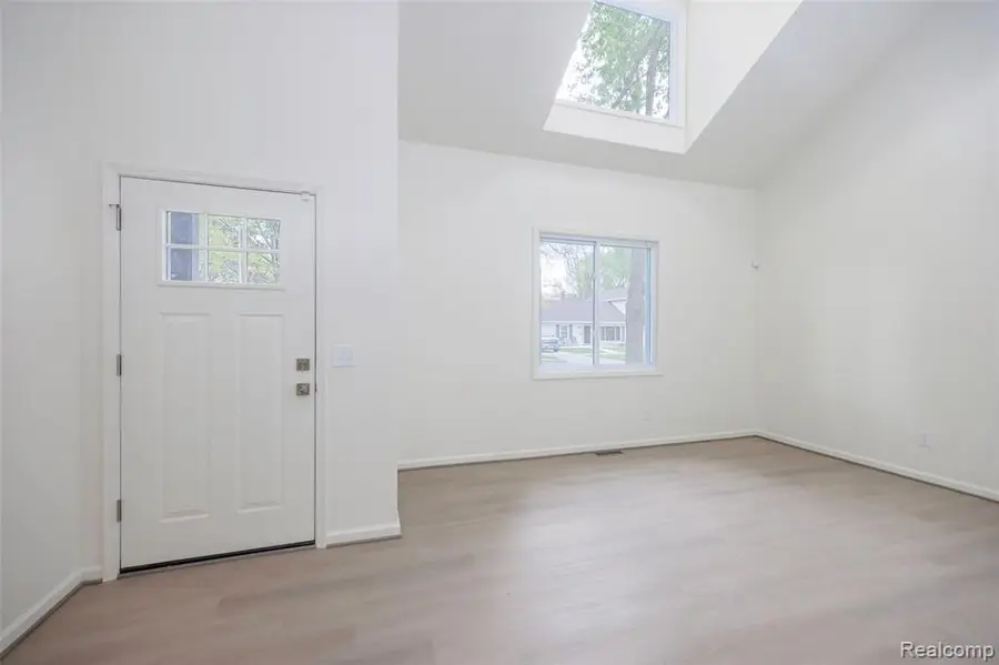 20505 Ridgemont, Harper Woods, MI 48225 - #2