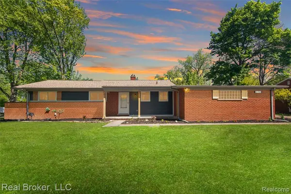 31720 N Marklawn, Farmington Hills, MI 48334