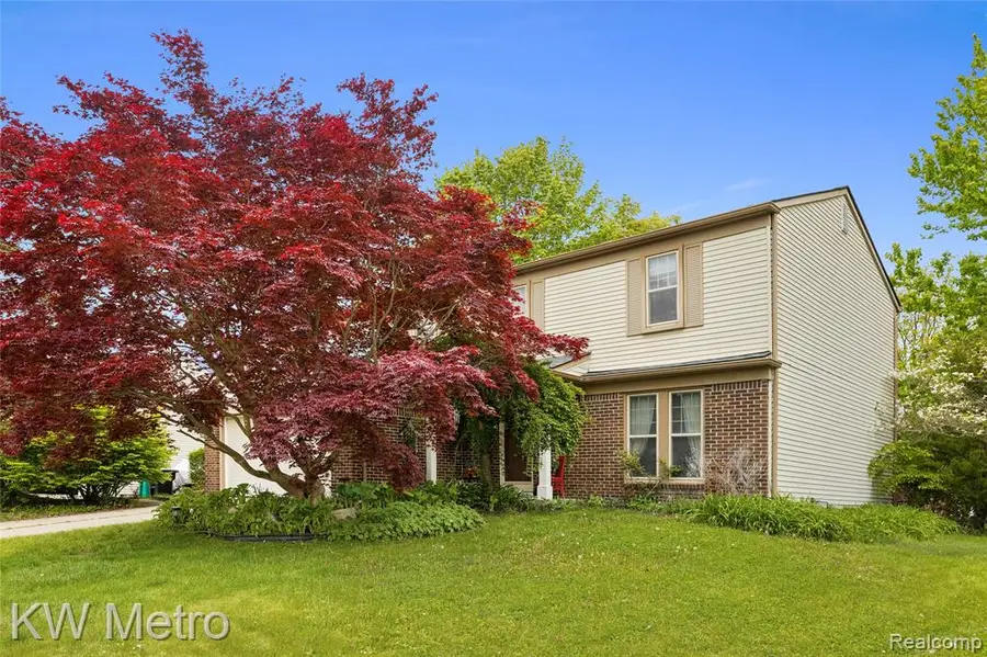 35088 Bunker Hill, Farmington Hills, MI 48331 - #2