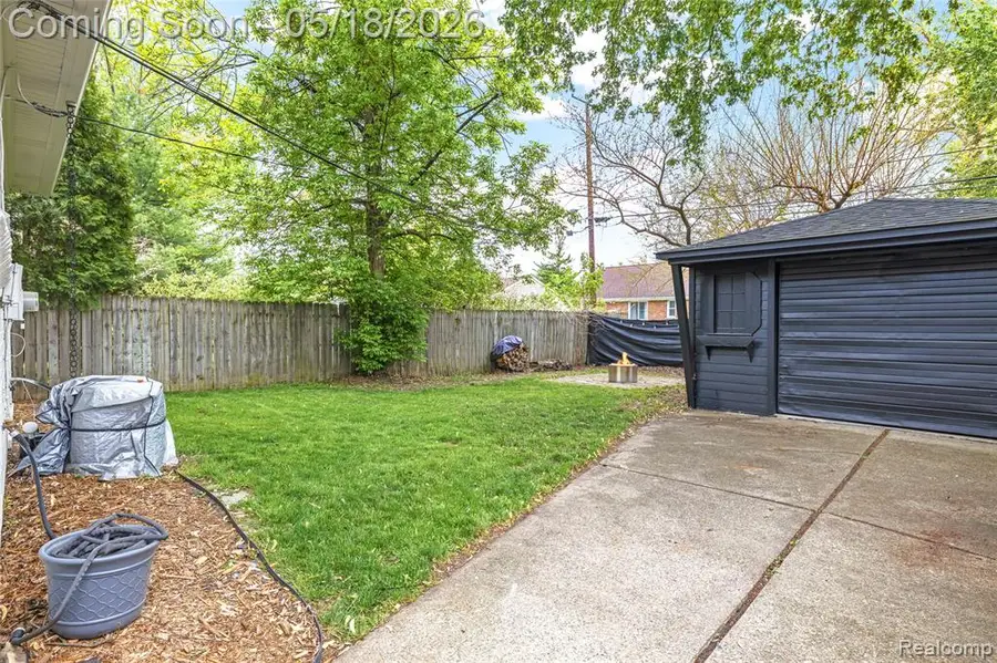 1916 Kalama, Royal Oak, MI 48067 - #3