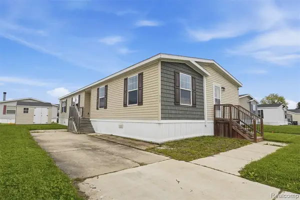 9725 Aspen, Ypsilanti, MI 48198
