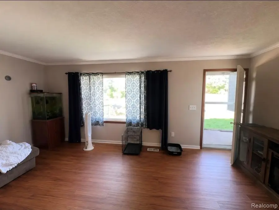 405 S East, Eaton Rapids, MI 48827 - #2