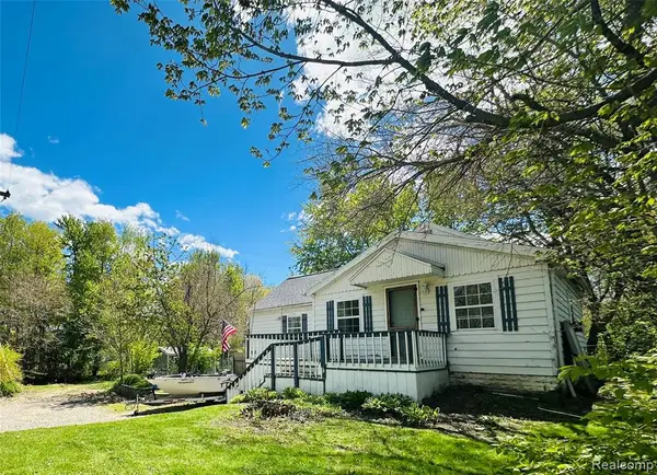 5827 Annibal, Lapeer, MI 48446