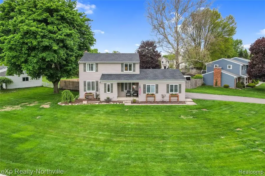 1929 Hopkins, Wixom, MI 48393 - #2