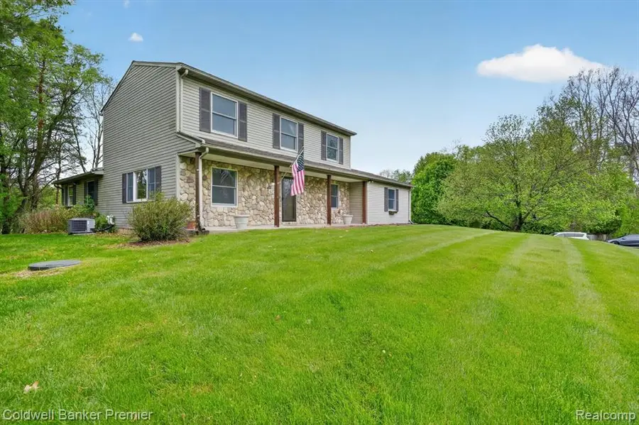 425 Arbor Pine, Ortonville, MI 48462 - #2