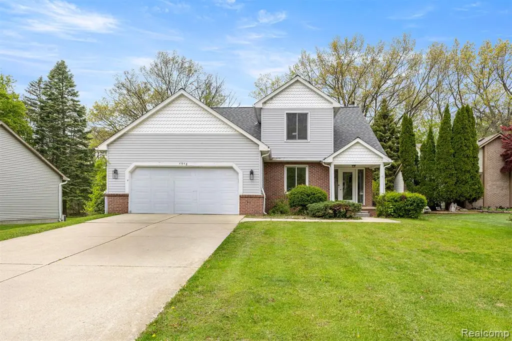 7978 Hoffman, Waterford, MI 48327 - #1