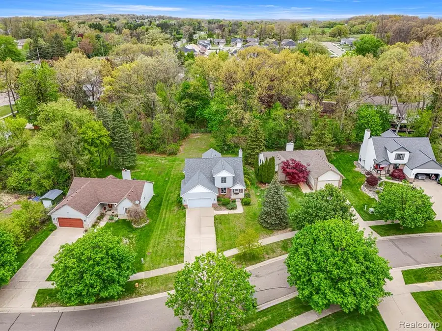 7978 Hoffman, Waterford, MI 48327 - #2