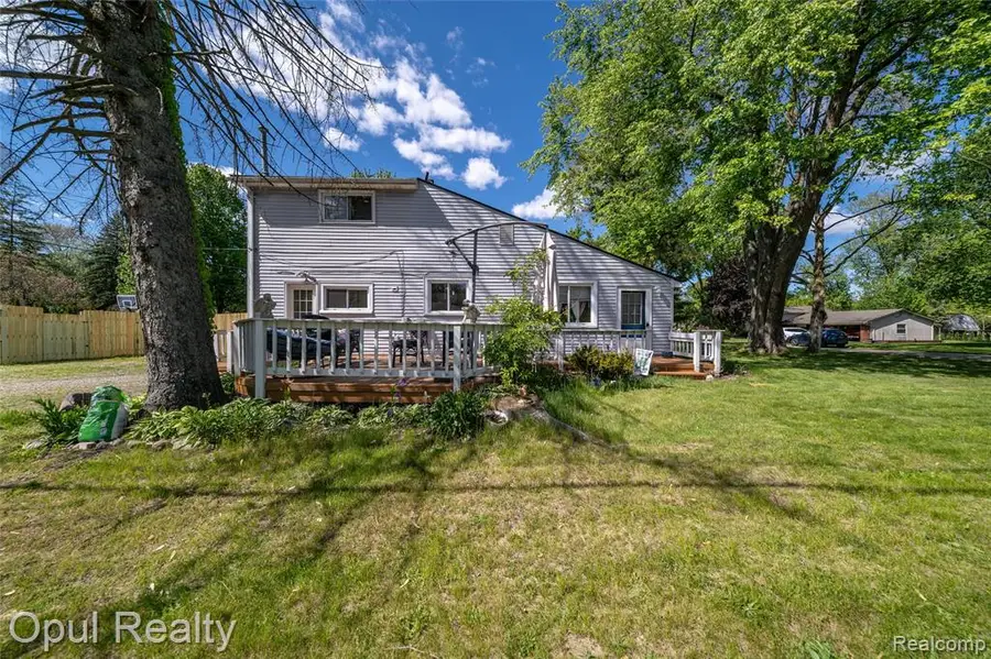 21001 Parker, Farmington, MI 48336 - #2