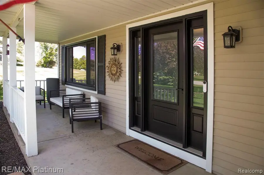 9633 Fairfax, Pinckney, MI 48169 - #2