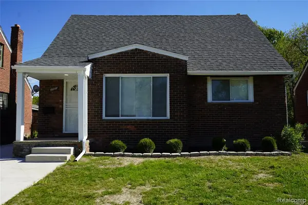 16047 W Chicago, Detroit, MI 48228