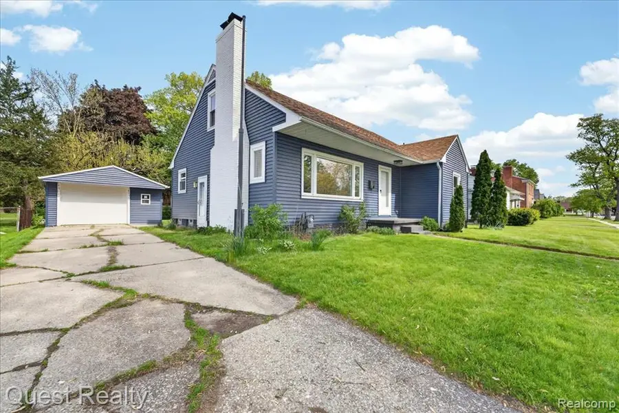 718 Waterloo, Monroe, MI 48161 - #2