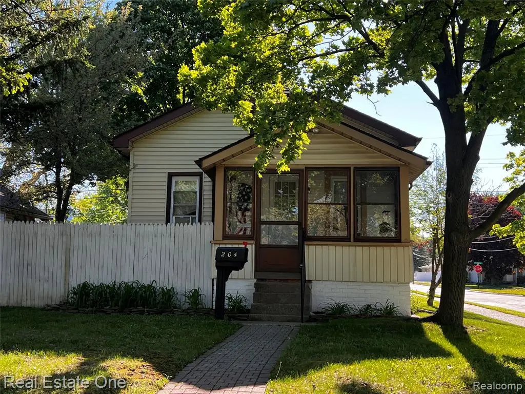 204 N Marias, Clawson, MI 48017 - #1