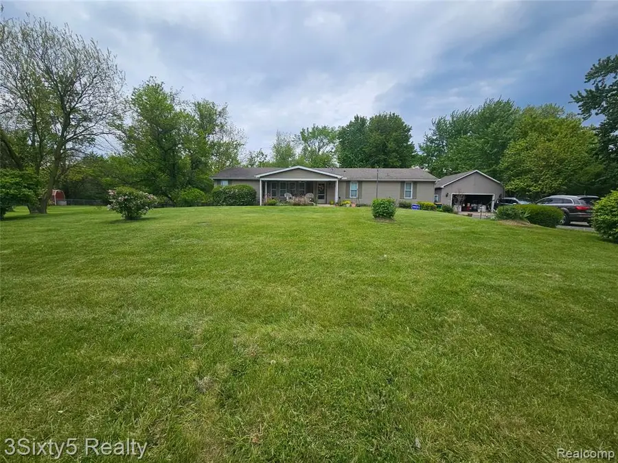 20950 Wahrman, New Boston, MI 48164 - #2