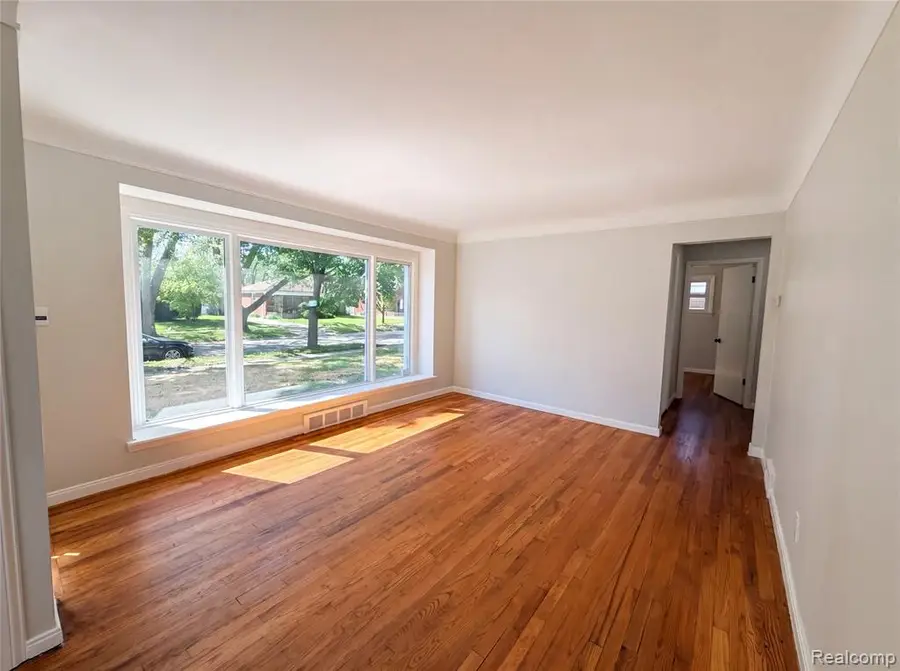 17604 Wakenden, Redford, MI 48240 - #3