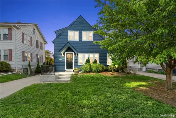 329 E Lawrence, Royal Oak, MI 48073