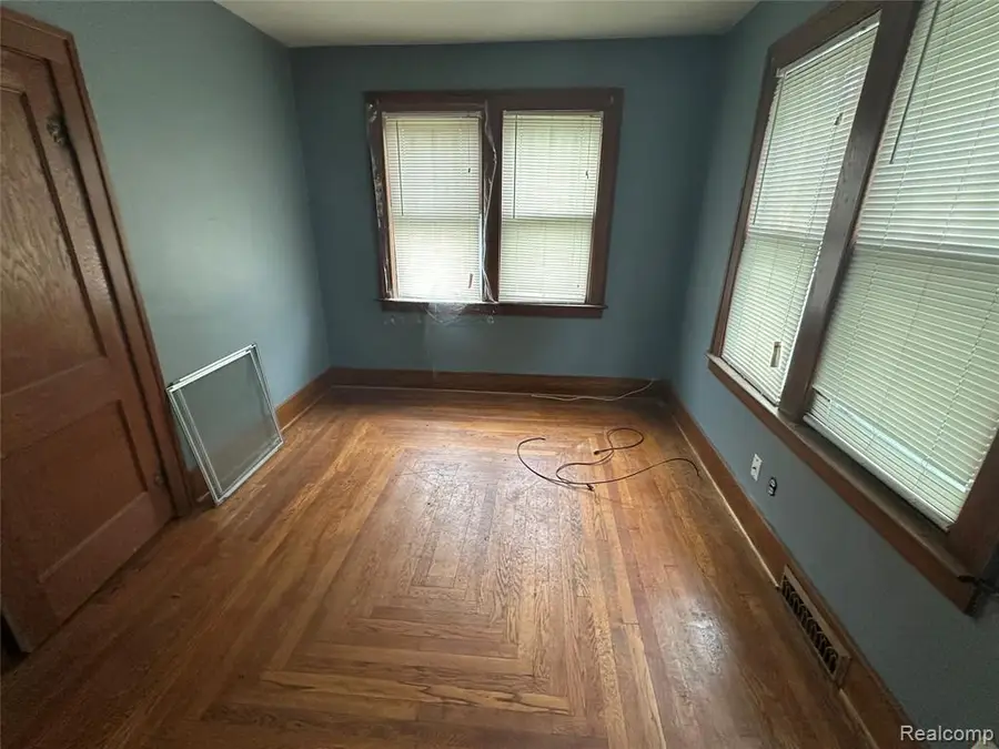 63 Mark, Pontiac, MI 48341 - #3