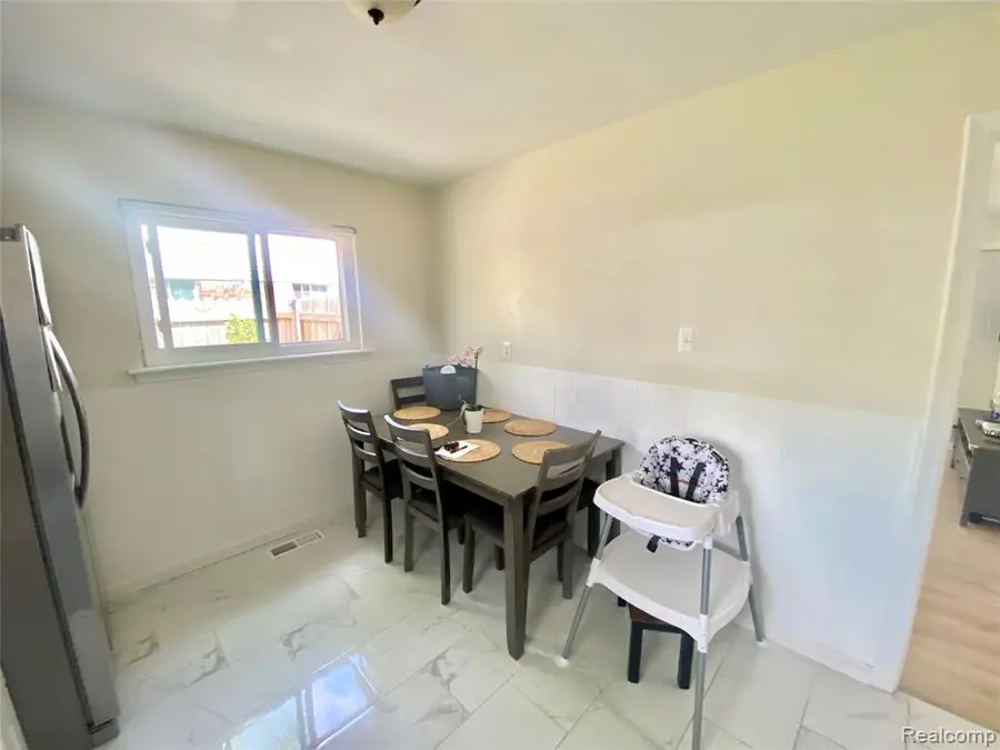 28111 Selkirk, Southfield, MI 48076 - #3