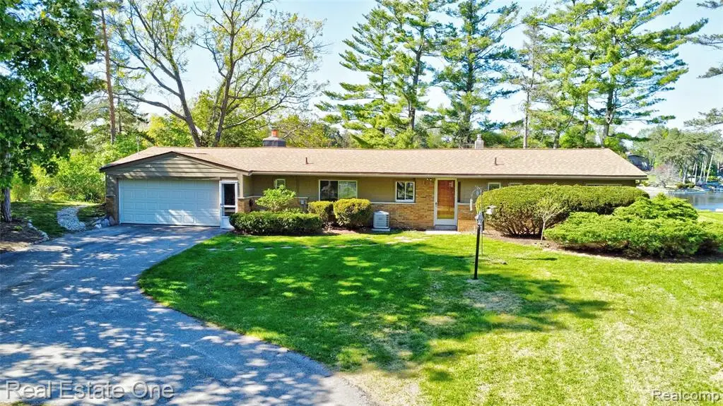 1140 Seneca, Lake Orion, MI 48362 - #1