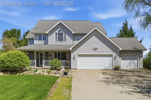 1503 E Reid, Grand Blanc, MI 48439