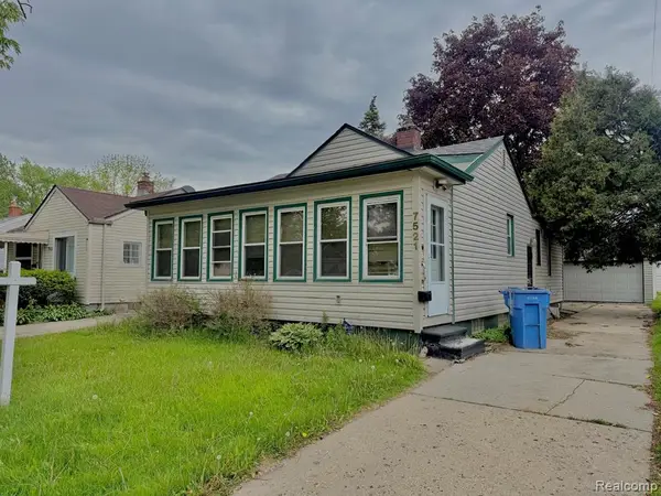 7521 N Silvery, Dearborn Heights, MI 48127