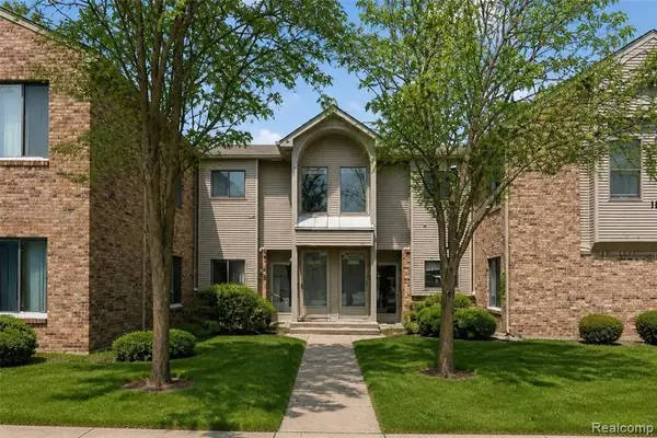 42739 Lilley Pointe, Canton, MI 48187