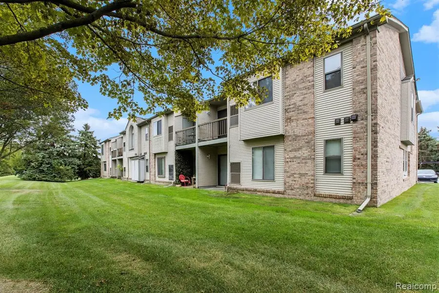 42739 Lilley Pointe, Canton, MI 48187 - #2