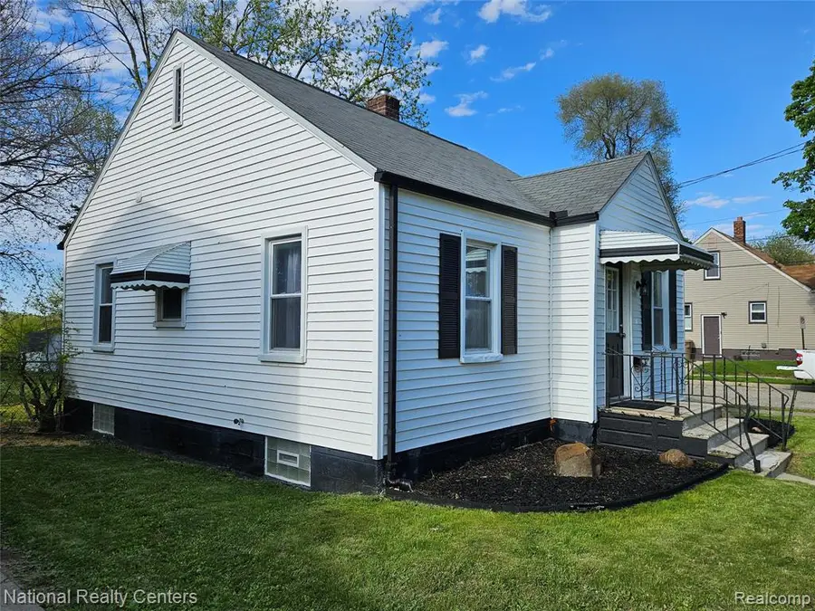317 Michigan, Pontiac, MI 48342 - #2