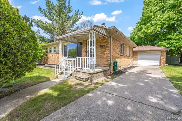27230 W 6 Mile, Redford, MI 48240