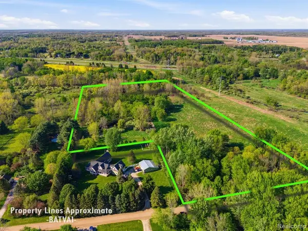 00 Layton, Fowlerville, MI 48836