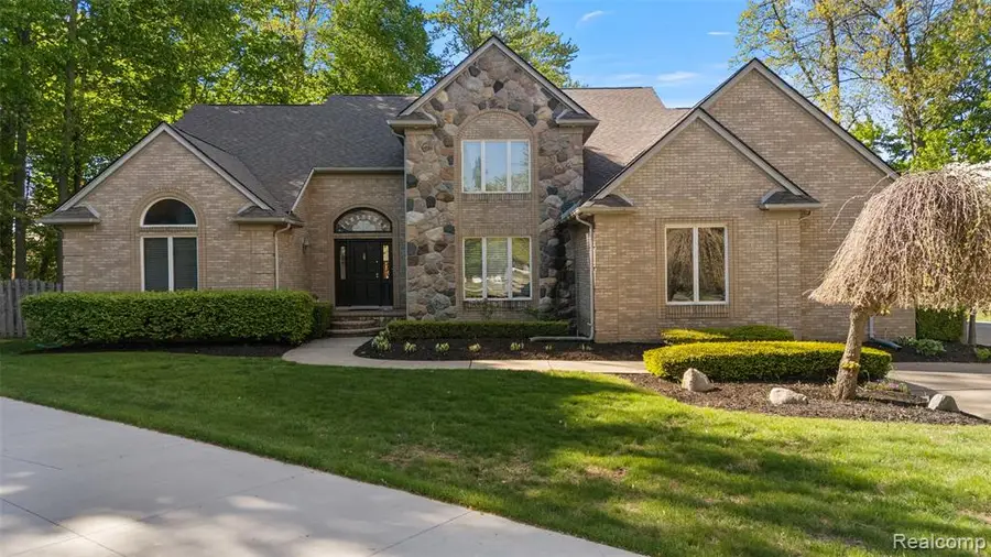 17840 Christine, Clinton Township, MI 48038 - #2