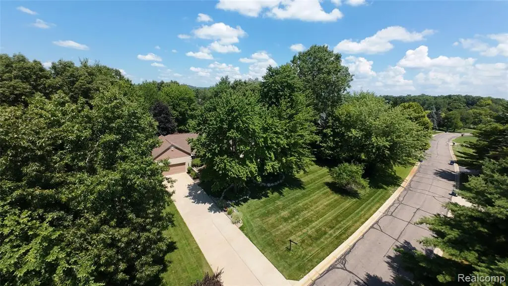 6093 Rosewood, White Lake, MI 48383 - #1
