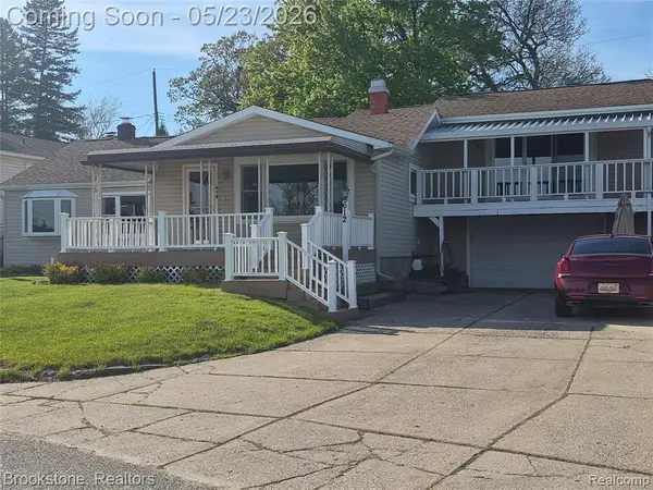 612 Buena Vista, Lake Orion, MI 48362