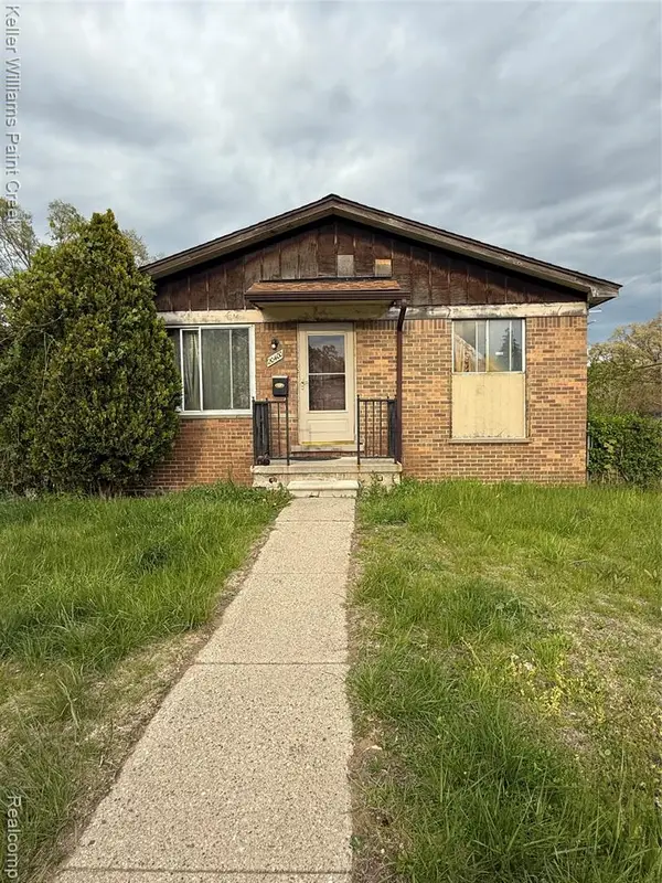 20400 Greenlawn, Detroit, MI 48221
