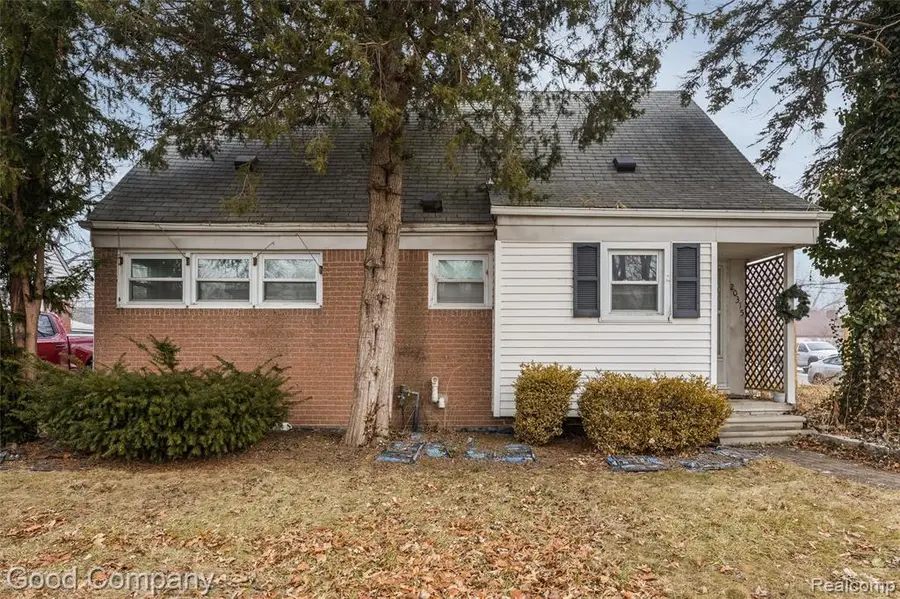 20315 Lancaster, Harper Woods, MI 48225 - #2
