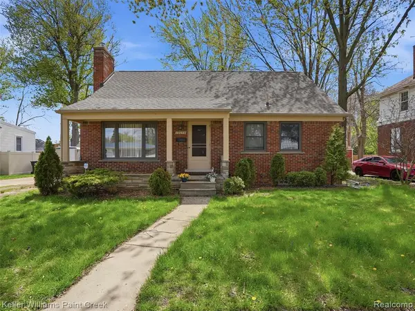 18048 Elizabeth, Roseville, MI 48066
