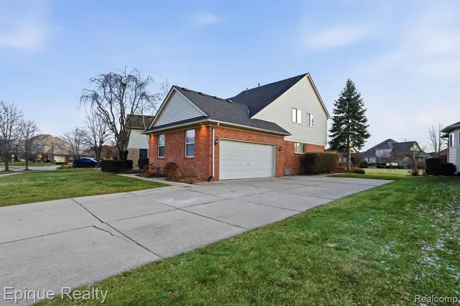 21370 Carlton, Macomb, MI 48044 - #3