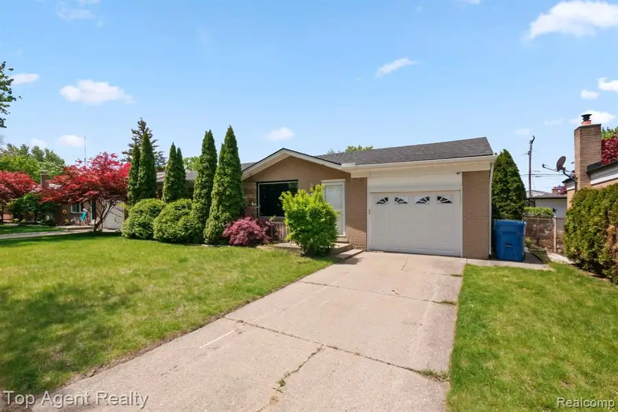 29639 Malvina, Warren, MI 48088 - #3