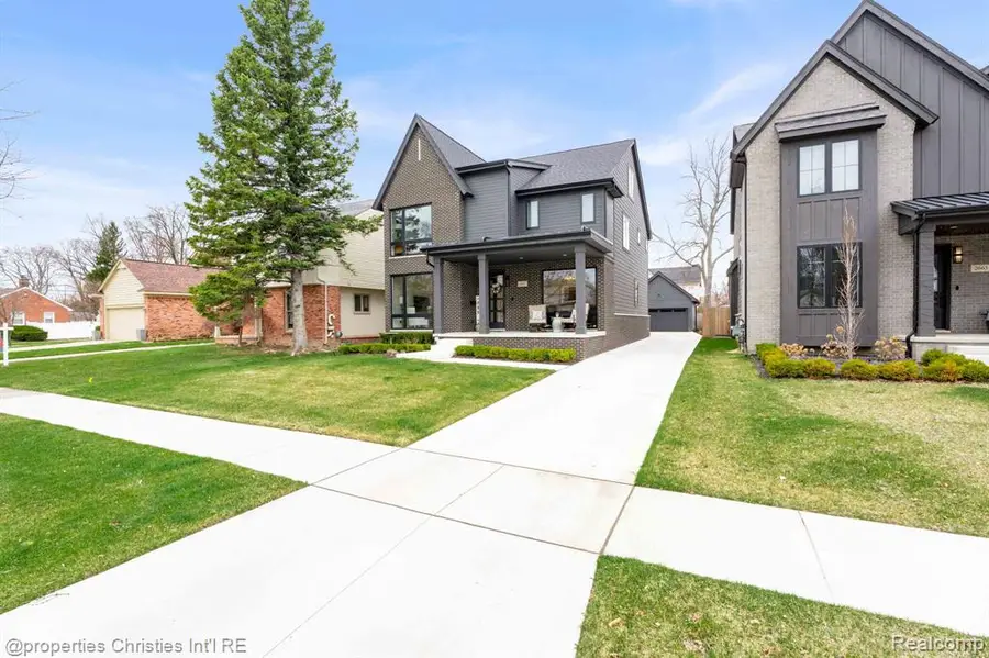 2647 Dorchester, Birmingham, MI 48009 - #2