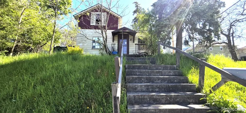2015 W Court, Flint, MI 48503 - #1