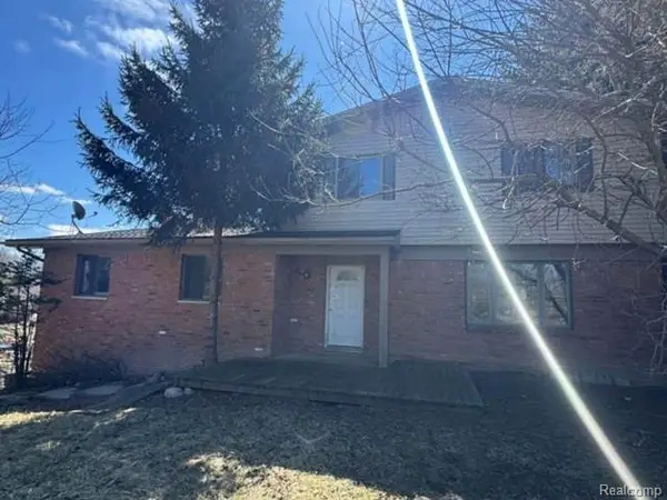 8190 Faussett, Fenton, MI 48430