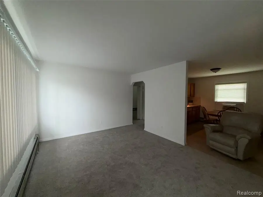 26004 Waldorf, Roseville, MI 48066 - #2