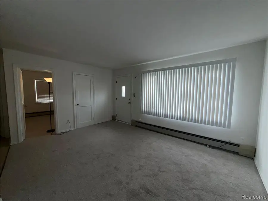 26004 Waldorf, Roseville, MI 48066 - #3